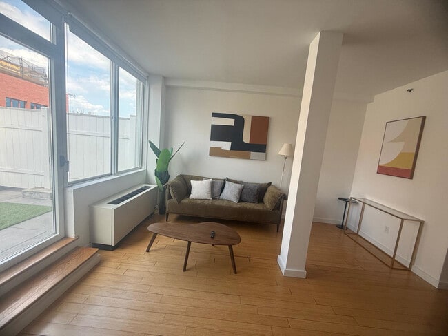 property at 17 St Marks Pl