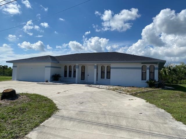 1417 Everest Pkwy in Cape Coral, FL - Building Photo