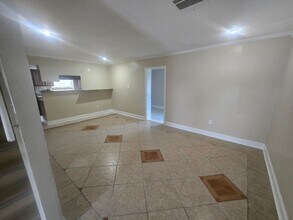 13142 Chateau Ct in New Orleans, LA - Building Photo - Building Photo