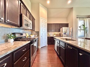 7001 Etna Way in Round Rock, TX - Building Photo - Building Photo