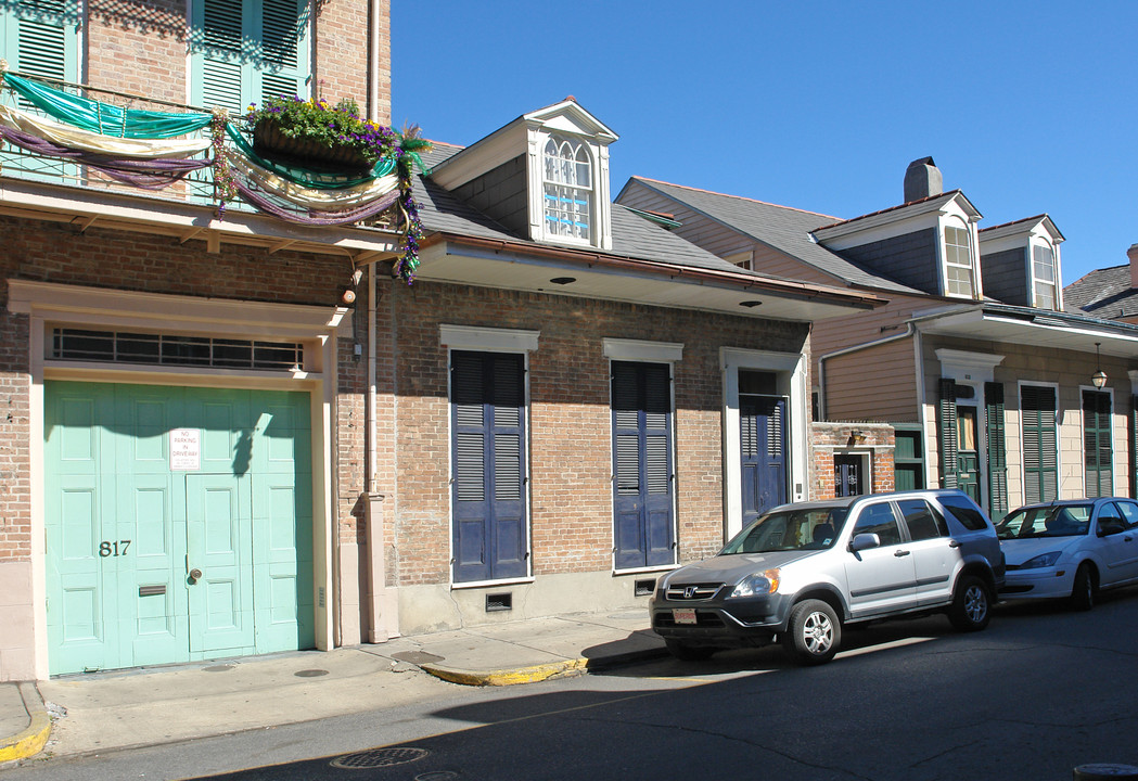 815 Dumaine St in New Orleans, LA - Building Photo