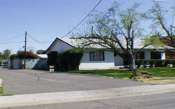 Madelines Apartments in Phoenix, AZ - Building Photo - Building Photo