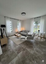 2460 SW 36th Ave in Miami, FL - Building Photo