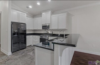 729 Portula Ave in Baton Rouge, LA - Building Photo - Building Photo