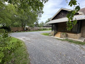 353 E Airport Ave in Baton Rouge, LA - Building Photo - Building Photo
