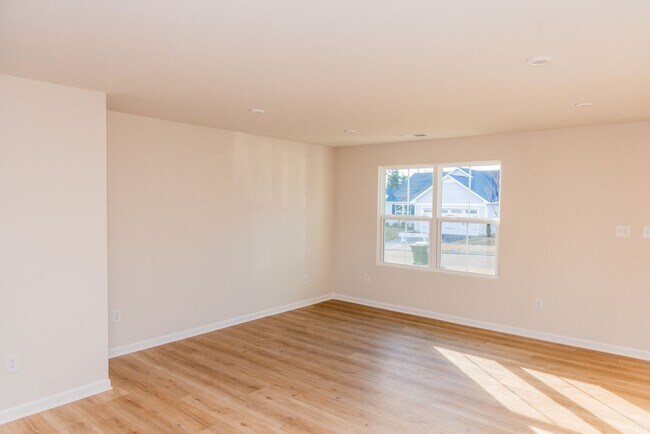 327 White Birch Rd in Waynesboro, VA - Building Photo - Building Photo