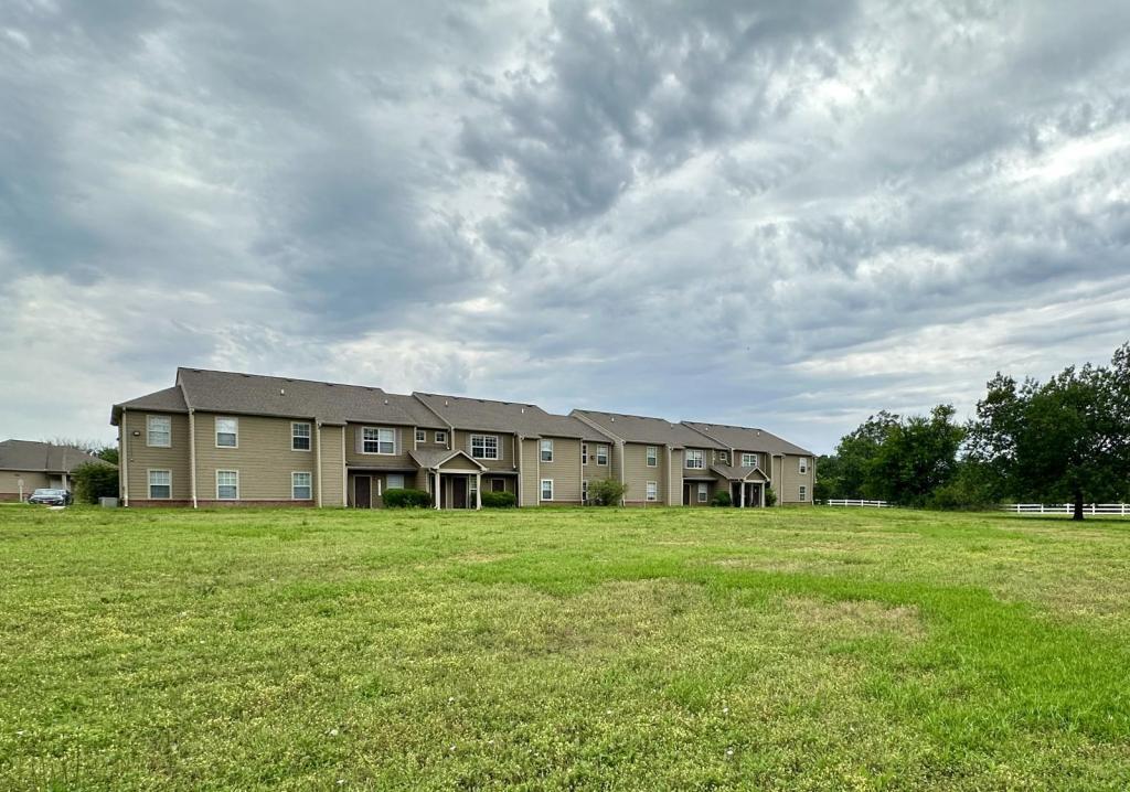 802 Shepherd St in Fort Scott, KS - Foto de edificio