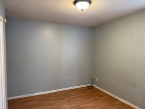 2114 E Converse St in Grandview, IL - Building Photo - Building Photo