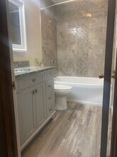 4303 48th St in Des Moines, IA - Foto de edificio - Building Photo