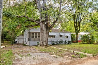 832 Meadowbrook Dr in Birmingham, AL - Building Photo - Building Photo