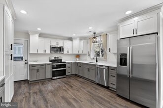 10160 Dahlgren Rd in King George, VA - Building Photo - Building Photo