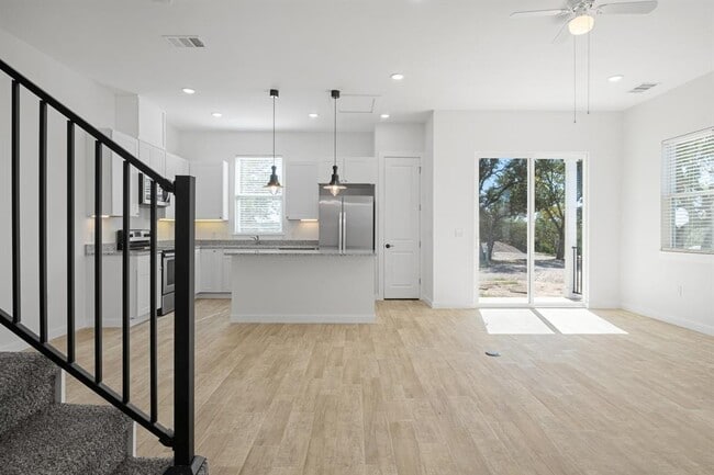 267 Lourdes Ct in Dripping Springs, TX - Building Photo - Building Photo