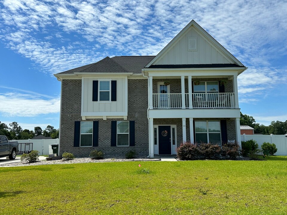 60 Gracyn Ln in Ludowici, GA - Foto de edificio