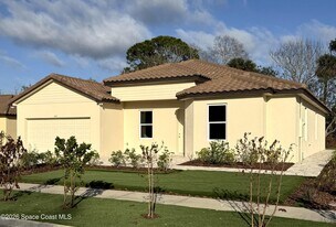 2891 Edington Dr in Titusville, FL - Building Photo