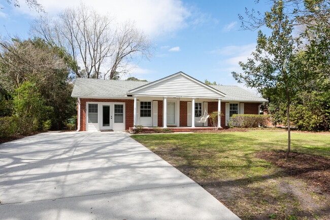 property at 3309 Ashley Cir