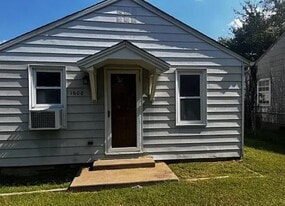 1600 S Oak Ave in Bartlesville, OK - Building Photo