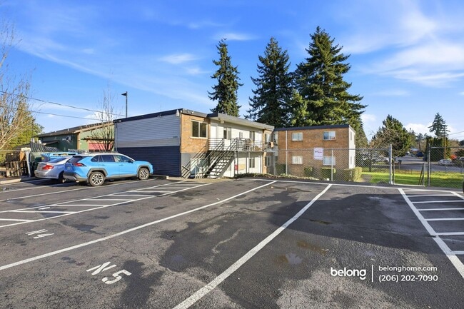 20024 30th Ave S in Seatac, WA - Building Photo - Building Photo