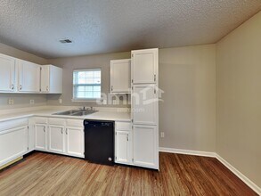 17317 Pine Wood Ln in Westfield, IN - Building Photo - Building Photo