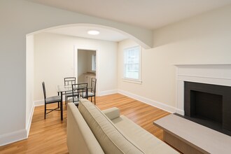 809 Massey Ave in Durham, NC - Building Photo - Building Photo