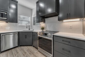 2 Clee Ln in Bella Vista, AR - Building Photo - Building Photo