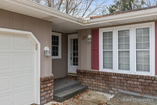 686 Dawn St SE in Grand Rapids, MI - Building Photo - Building Photo