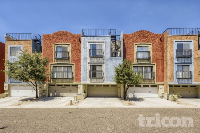 3446 E Avalon Dr in Phoenix, AZ - Building Photo - Building Photo