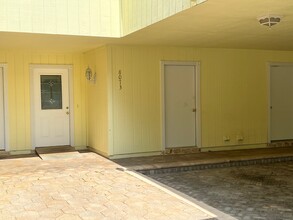 8073 W Homosassa Trail in Homosassa, FL - Foto de edificio - Building Photo