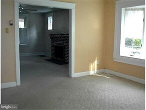 8 E Jefferson St in Media, PA - Building Photo - Building Photo