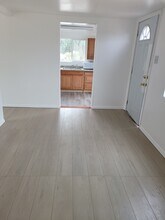 430 Poplar Ave in Manteca, CA - Building Photo - Building Photo