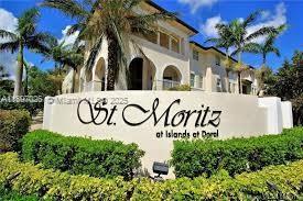 11605 NW 89th St in Doral, FL - Building Photo