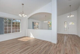 1167 Meadow Lake Dr in Vista, CA - Building Photo - Building Photo