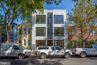 623 14th Pl NE in Washington, DC - Building Photo - Building Photo