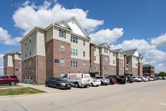 The Grove in Ames, IA - Building Photo - Building Photo