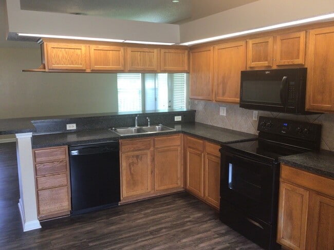 6037 Scenic Meadow Ln in Jacksonville, FL - Building Photo - Building Photo