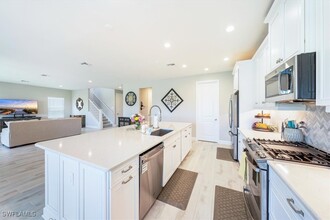 4016 Pegasus Wy in Naples, FL - Building Photo - Building Photo