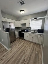 2502 Chestnut Woods Dr in Lakeland, FL - Building Photo - Building Photo