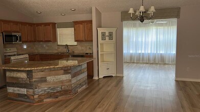 2401 Saluda St in the Villages, FL - Building Photo - Building Photo