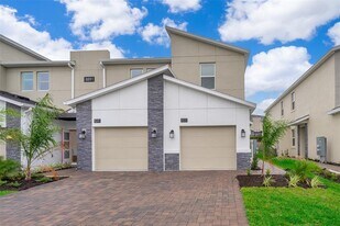 8899 Cabot Cliffs Dr in Davenport, FL - Building Photo