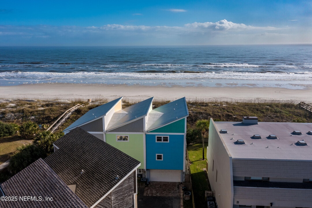 1737 1st St N in Jacksonville Beach, FL - Building Photo
