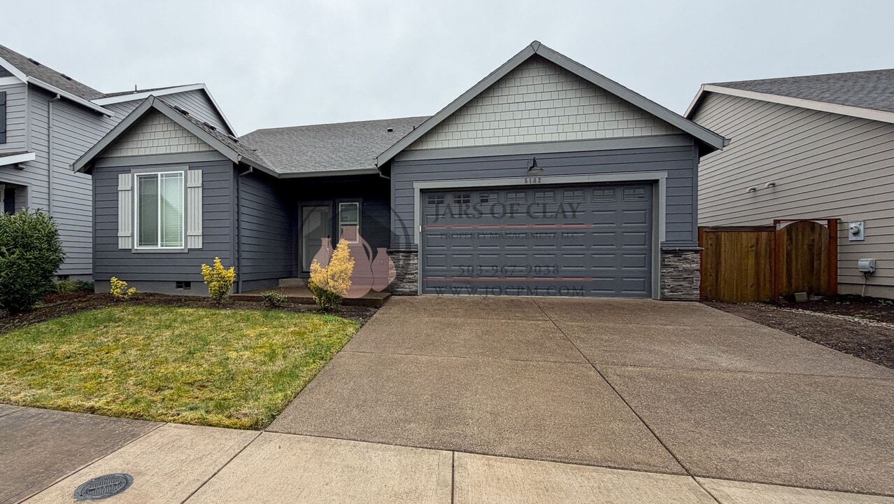 5162 Constellation Ave NE in Salem, OR - Building Photo