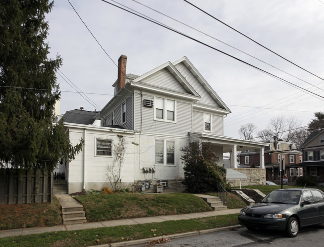 22 Central Ave in Cheltenham, PA - Foto de edificio - Building Photo