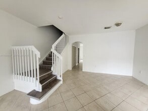 10754 NW 85th Terrace in Doral, FL - Building Photo - Building Photo