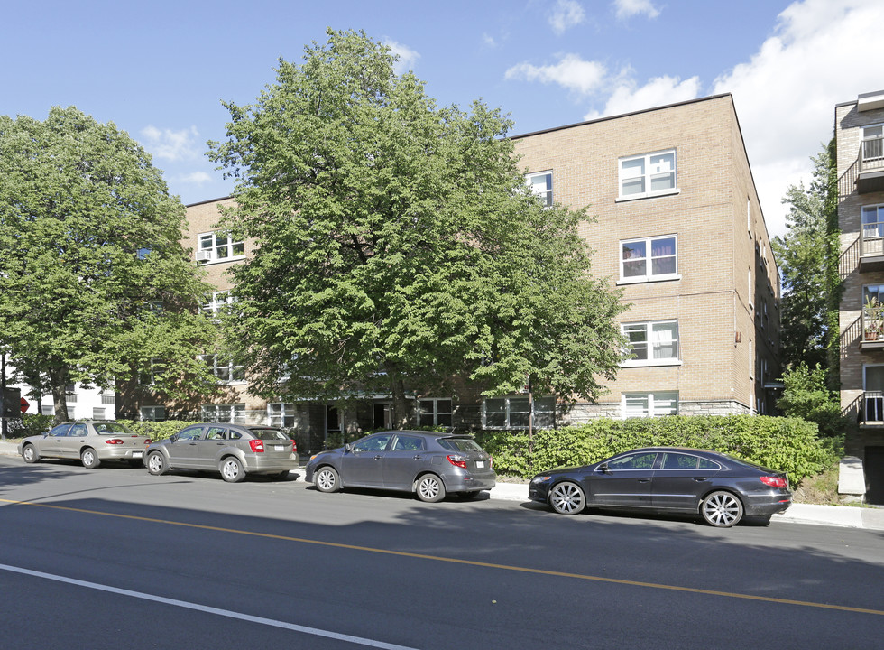 3310 Édouard-Montpetit in Montréal, QC - Building Photo