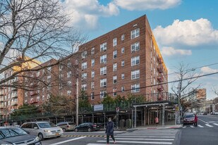 4107 Bowne St in Flushing, NY - Building Photo