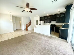1114 Moonlit Oasis Ln in Henderson, NV - Foto de edificio - Building Photo