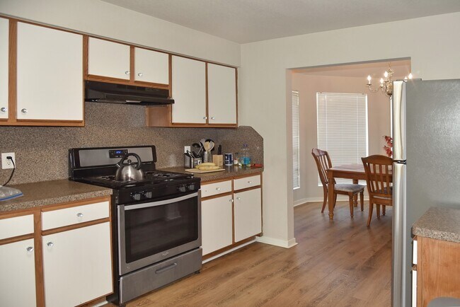 1106 Mossy Branch St