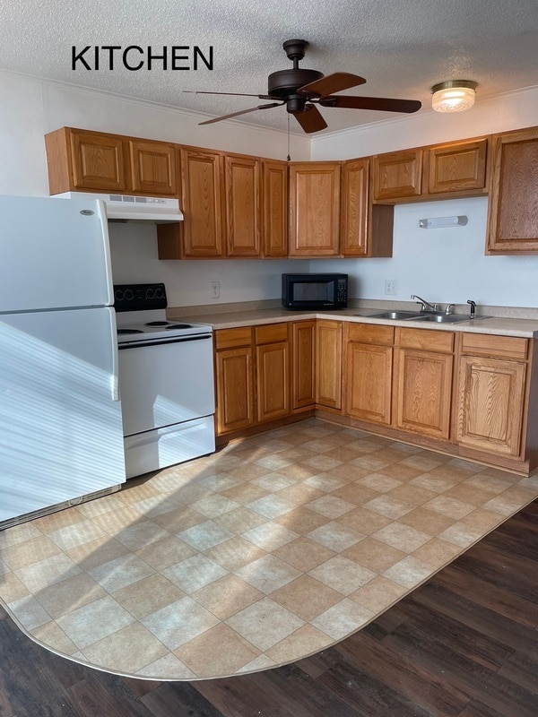 property at 102 N Main St