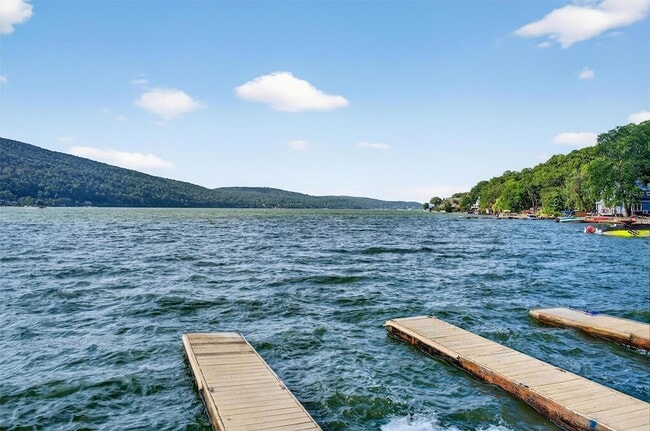 620 Jersey Ave, Unit 2 in Greenwood Lake, NY - Building Photo - Building Photo