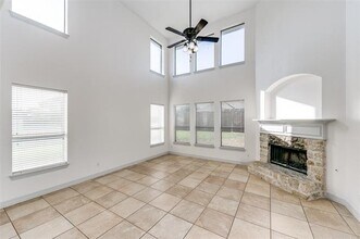 4328 Oak Bluff Ln in Sachse, TX - Building Photo - Building Photo