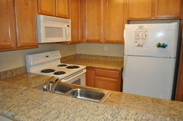 property at 3456 Castle Glen Dr